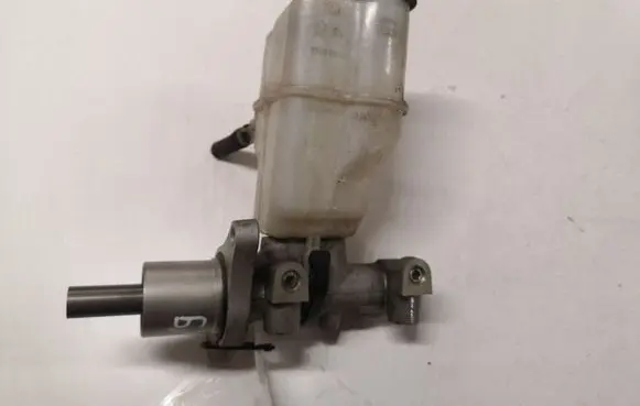 Citroen C5 Master brake cylinder 1639WJT8 9646980980