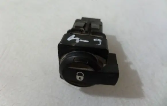 Citroen C4 I Central locking switch button 96476626XT