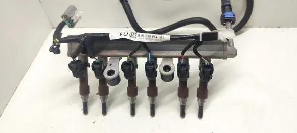 Toyota Yaris Fuel injectors set 232500Q040