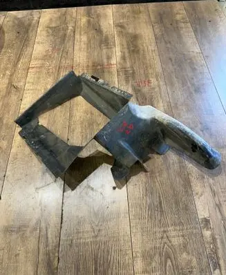 Audi Q7 4L Intercooler air channel guide 4L0117336