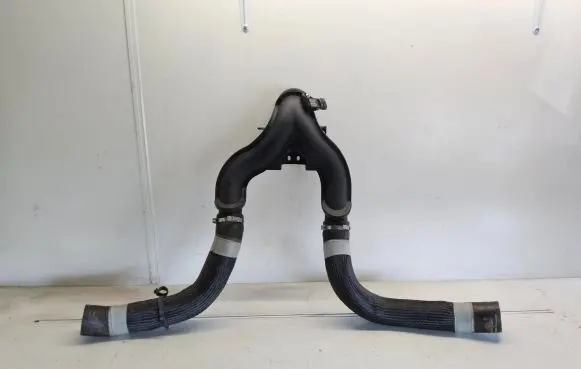 Maserati Levante Intercooler hose/pipe H20947 670039138 H20946