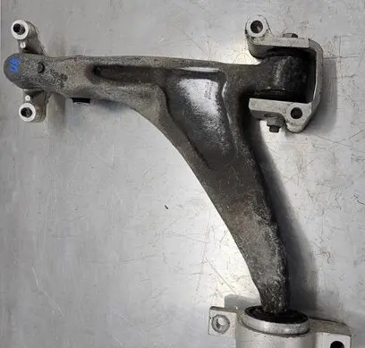 Volvo XC60 Front lower control arm/wishbone 31658893