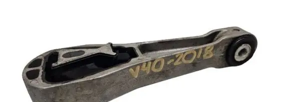 Volvo V40 Engine mount bracket 31359642