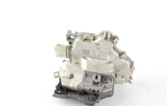 Audi A4 S4 B9 Rear door lock 4G0839015H