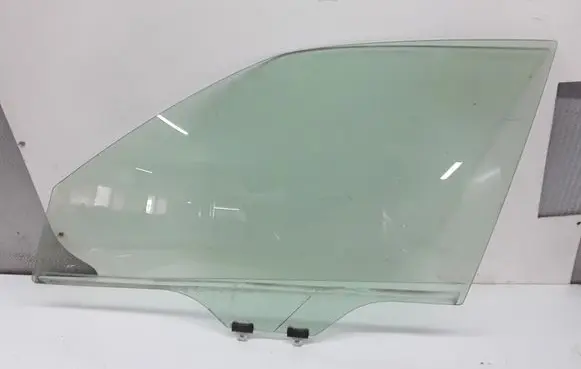 Subaru Forester SH Front door window glass four-door