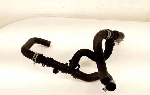 Renault Captur II Engine coolant pipe/hose