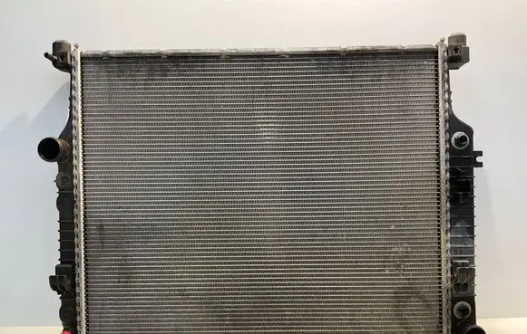 Mercedes-Benz ML W164 Coolant radiator A2515001304 2515001304