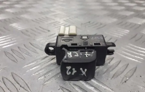 Nissan Micra Electric window control switch