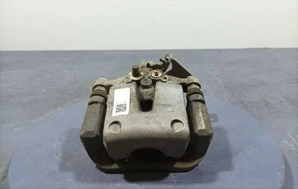 Hyundai i30 Rear brake caliper 58210G4000