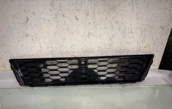 Mitsubishi Eclipse Cross Front bumper upper radiator grill 6405A368