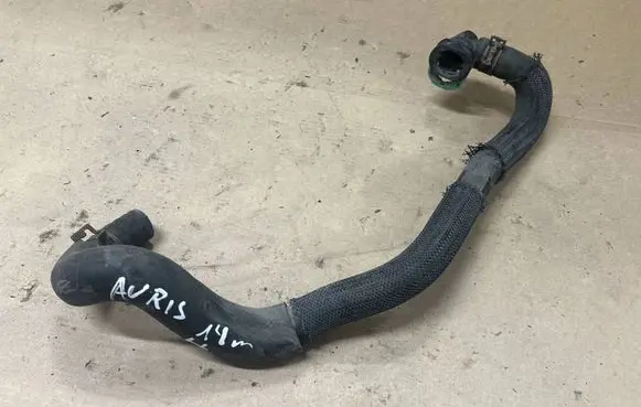 Toyota Auris E180 Engine coolant pipe/hose 