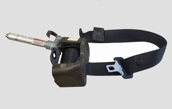 Volvo V50 Rear seatbelt 30661797