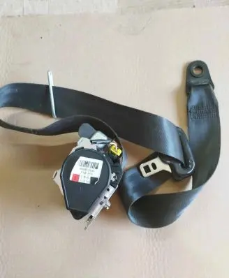 Ford Mondeo MK IV Front seatbelt 606637800 010L000