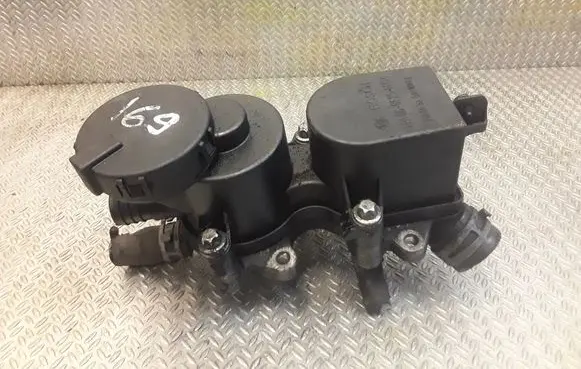 Mercedes-Benz A W169 Oil breather separator A6400101062 6400101062
