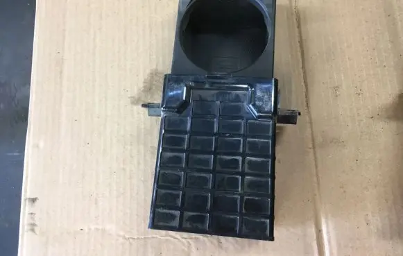 Isuzu D-Max Cup holder 