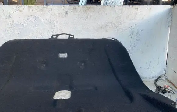 Mercedes-Benz E W211 Tailgate/boot cover trim set 