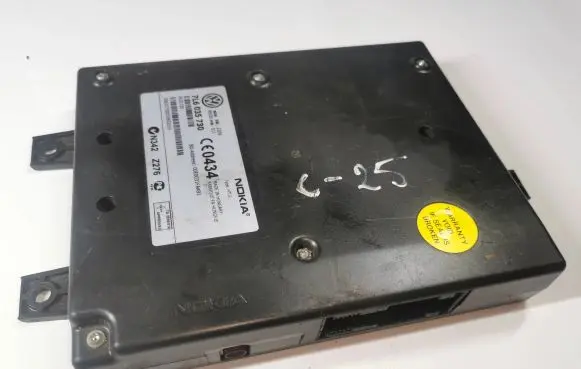 Volkswagen PASSAT B6 Bluetooth control unit module 7L6035730 0531720