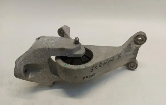 Engine mount bracket