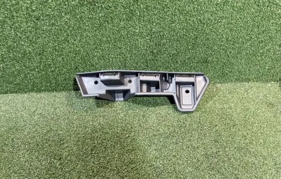 Renault Master III Fender mounting bracket 960160002R