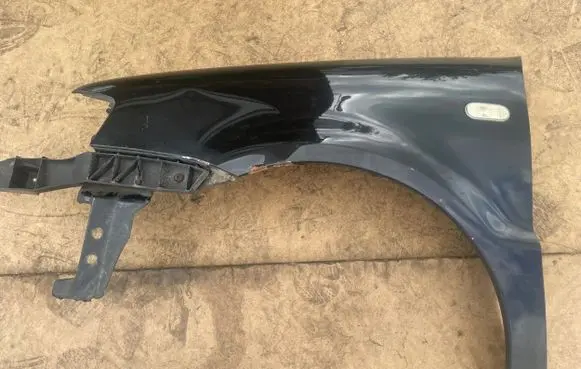 Volkswagen Polo III 6N 6N2 6NF Fender 