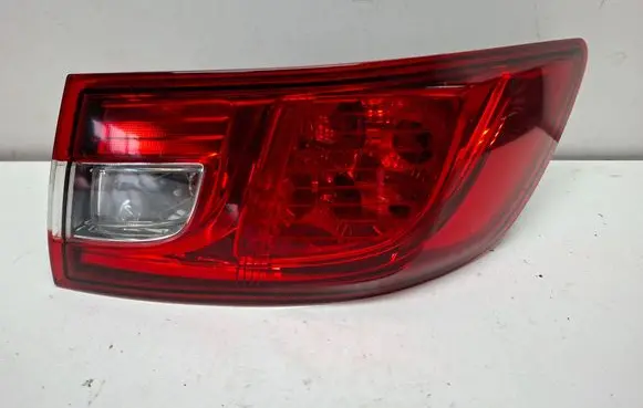 Renault Clio IV Rear/tail lights S27639843 265509846R