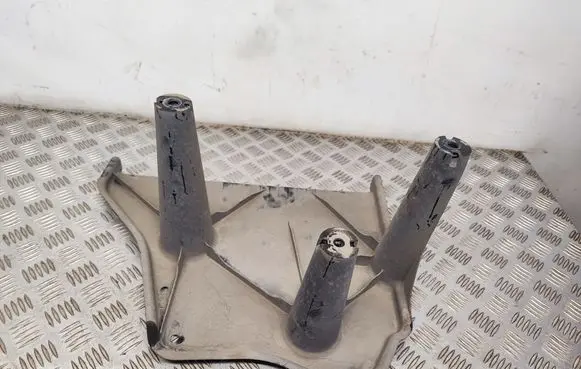 Rear underbody cover/under tray