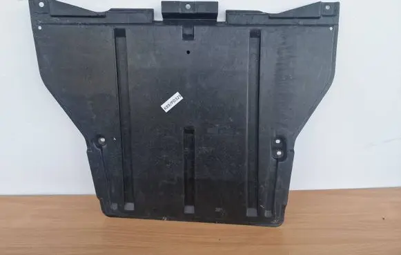 Audi A4 S4 B5 8D Engine splash shield/under tray 8D0863824