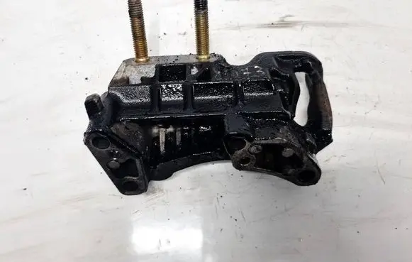 Mazda 3 I Engine mounting bracket 326C29