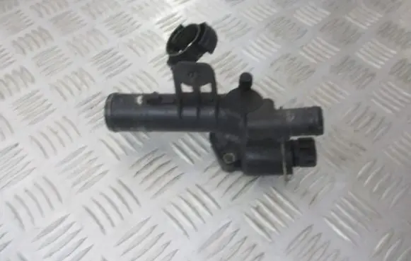 Renault Modus Thermostat housing 