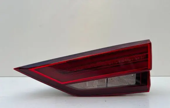 Audi A3 S3 8V Tailgate rear/tail lights 8V5945094D