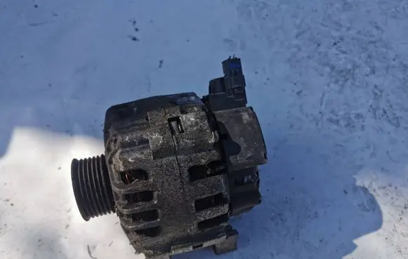 Peugeot 206+ Generator/alternator 9665577780