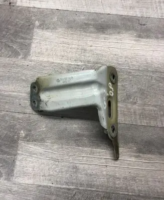 Volkswagen Golf VII Fender mounting bracket 5G0821136B