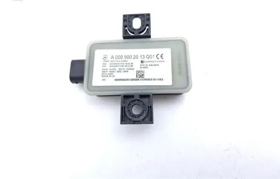 Aston Martin DBX Tire pressure control unit A0009002013