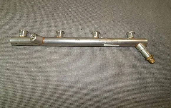 Audi A6 S6 C7 4G Fuel main line pipe 079133315BD