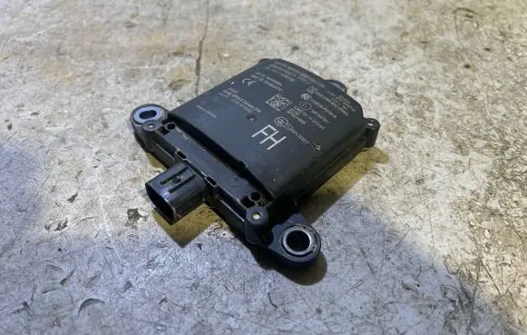 Toyota C-HR I Blind spot module 88162F4030 2014DJ5772 A2C7716060100