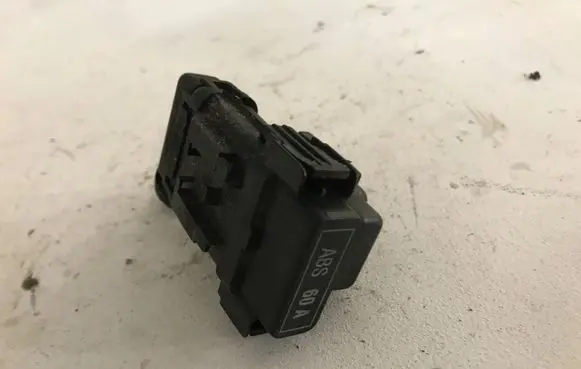 Renault Clio II Fuse 525458
