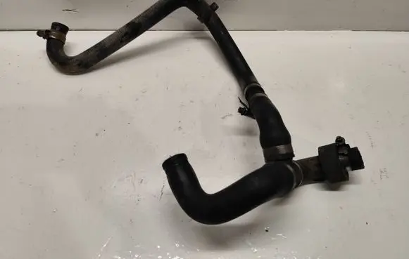 BMW X5 E53 Engine coolant pipe/hose 8381225