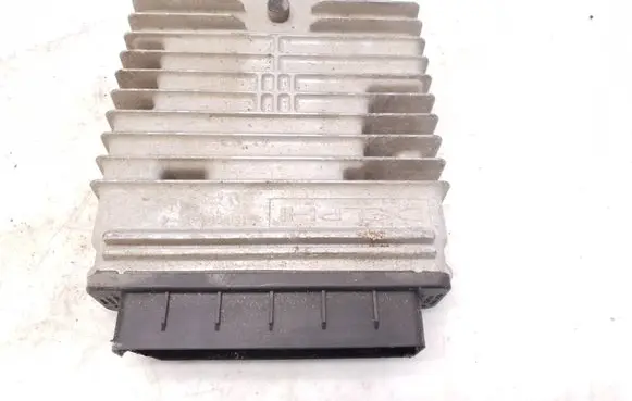 Ford Mondeo Mk III Engine control unit/module 5S7112A650AC R0411C029C 28027192