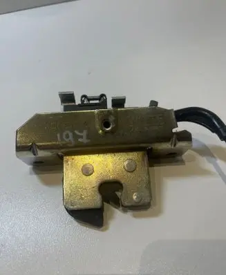 Mercedes-Benz E W211 Seat back rest lock catch A2119200172