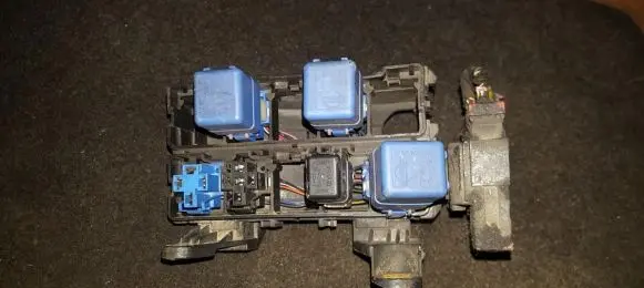 Nissan Almera Fuse box set