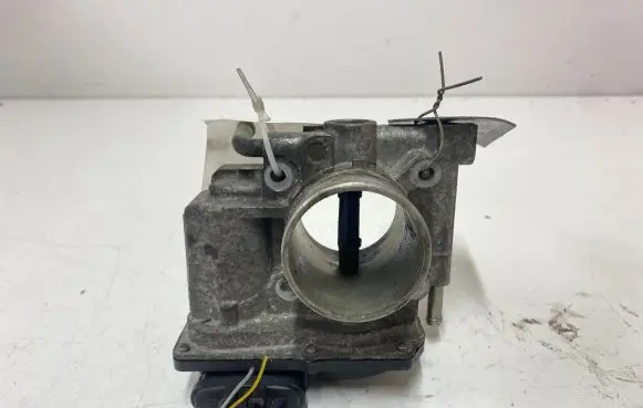 Mazda 6 Throttle valve R2AA136B0