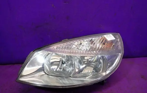 Renault Scenic II - Grand scenic II Headlight/headlamp 15810300LI