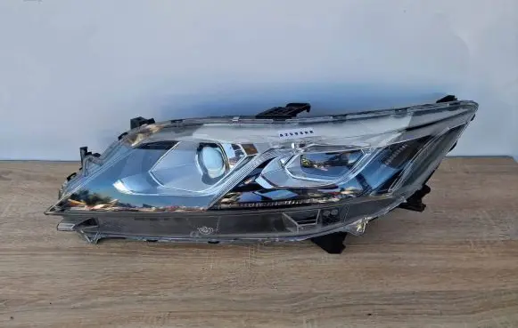 Mitsubishi Eclipse Cross Headlight/headlamp 8301D319