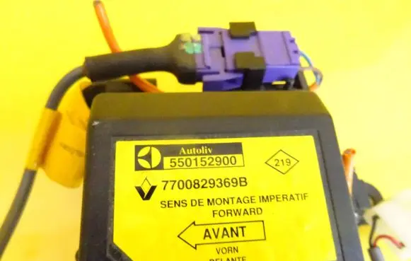 Renault 19 Airbag control unit/module 7700829369B 550152900
