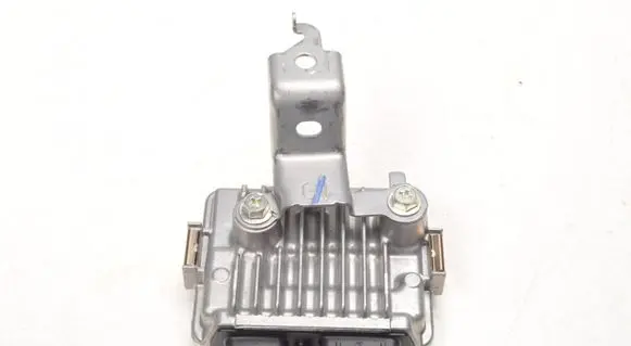 Toyota Yaris Fuel injection pump control unit/module 89571-K0010