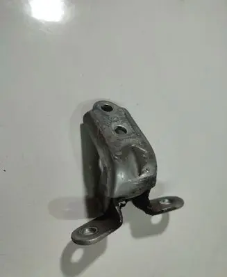 KIA Ceed Front door upper hinge 