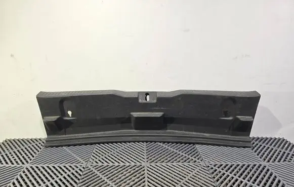 Toyota Auris E180 Trunk/boot sill cover protection 6471602120