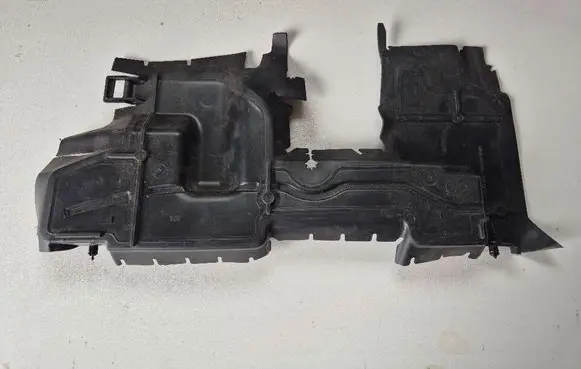 Peugeot Partner Radiator trim 98577790680