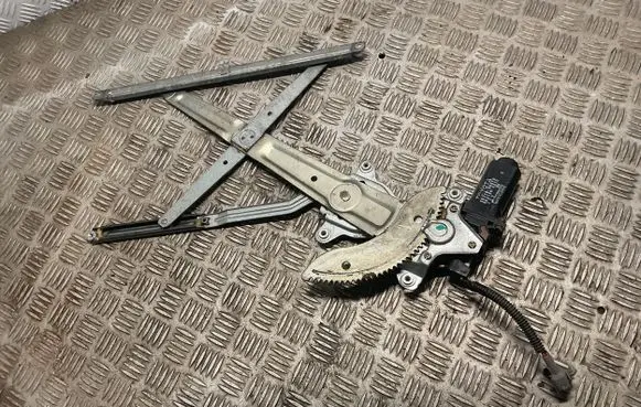 Toyota Hilux (N80, N90, N100, N110) Front door window regulator motor