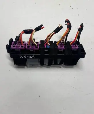 Volkswagen Golf V Fuse box set 1K1937503